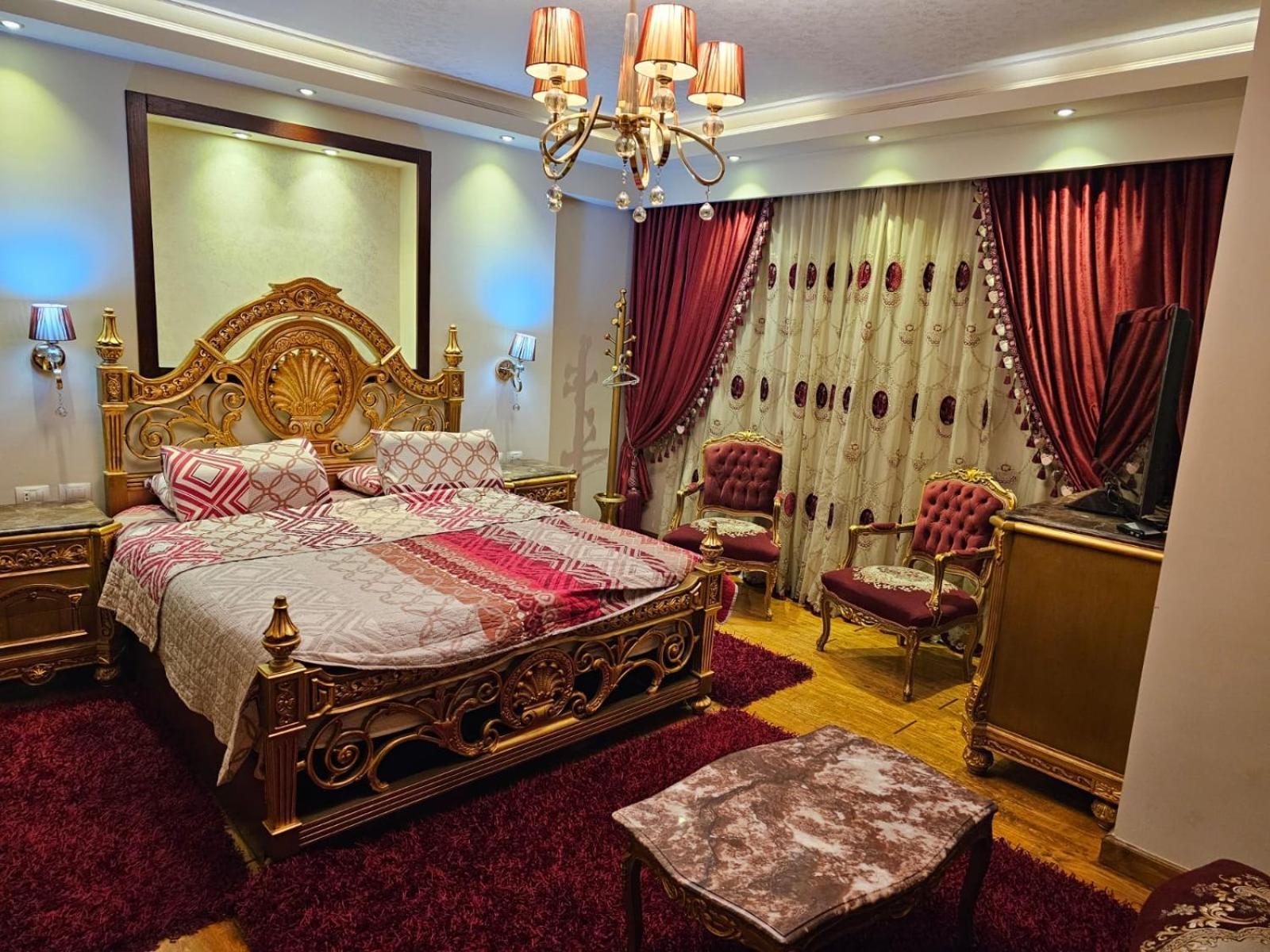 In Zahraa Al Maadi Cairo