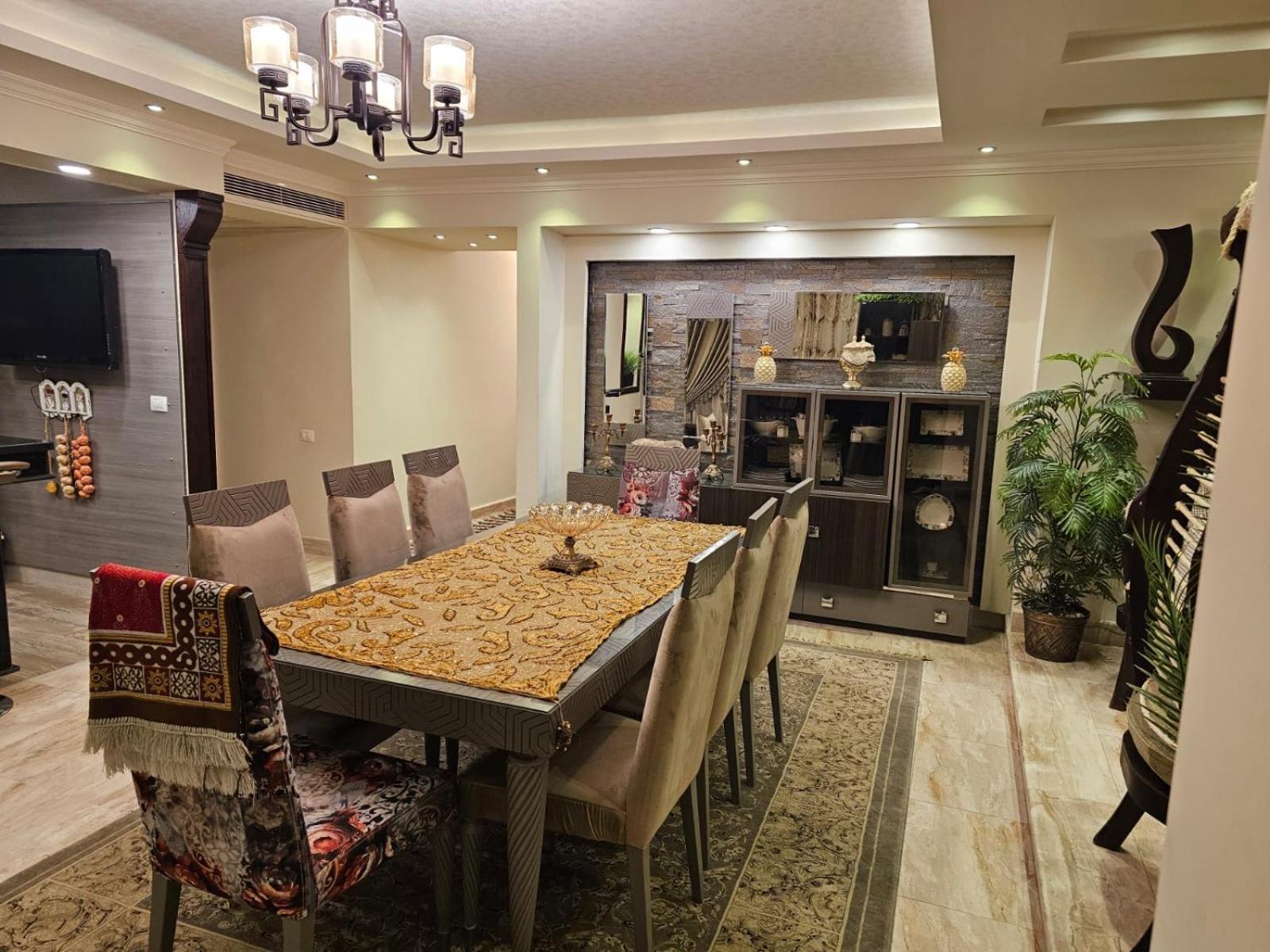 In Zahraa Al Maadi Apartment